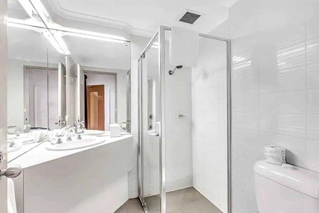 Studio 427/247 Gouger St Ex Hotel Room In City 阿德莱德 澳大利亚